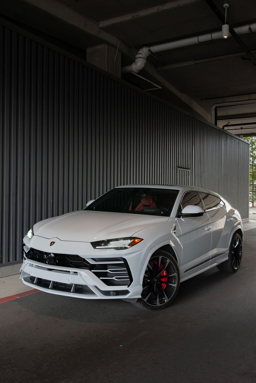 Luxury Car Rental for Corporate Travel in Seattle