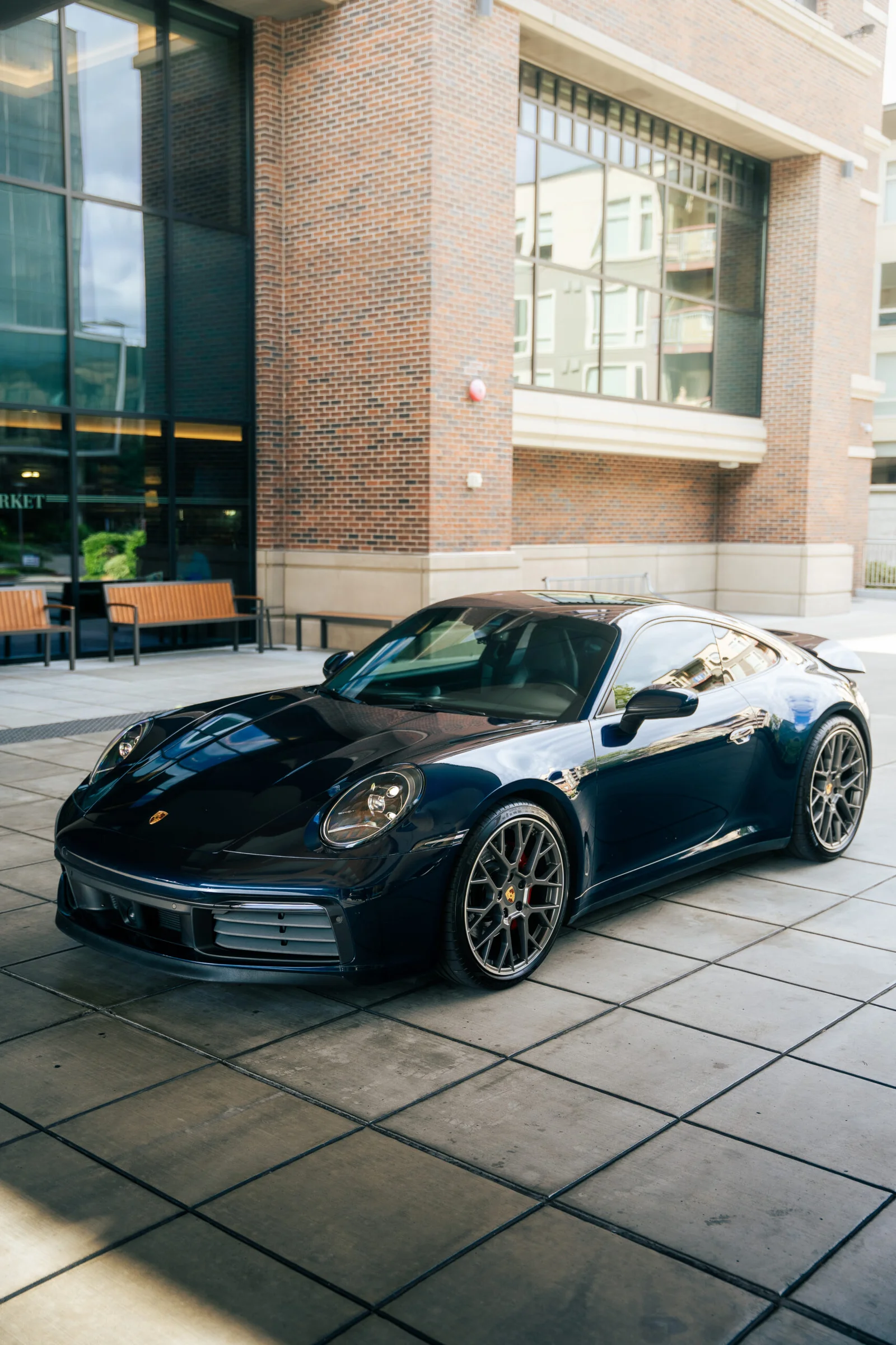 how to choose the perfect luxury car for special occasions