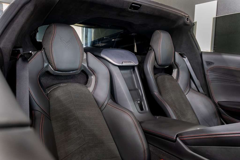 Book Chevy Z06 car