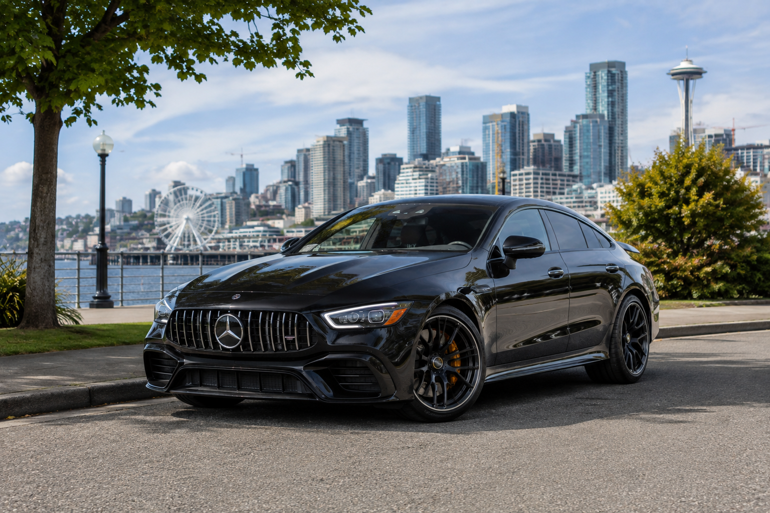 5 Features That Make Mercedes AMG the Ultimate Luxury Car Rental Choice